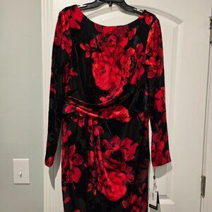 Red Floral velvet burnout sheath dress-NEW